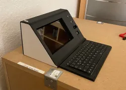 3d printer control station/computer case for raspberry pi
