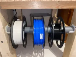 Filament spool holder
