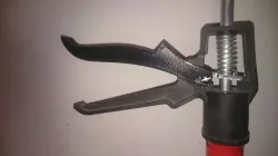 Handle for adjustable building support
