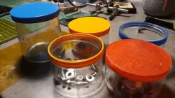 Lid for small dessert pot