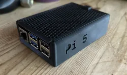 Raspberry Pi 5 case