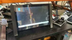 Raspberry pi official 7" screen basic holder 