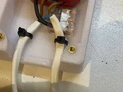 Shelly 1 Bottom with threaded inserts