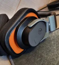 Austrian-Audio Hi-X50 cushion ear pad adapter
