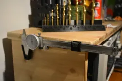 Caliper holder