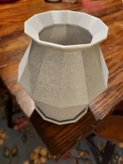 Dodecagon pot/ vase