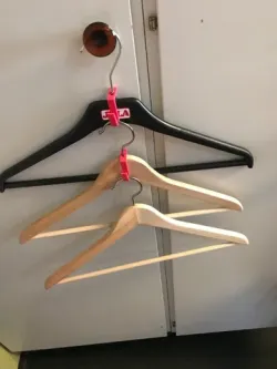 hanger branching clip