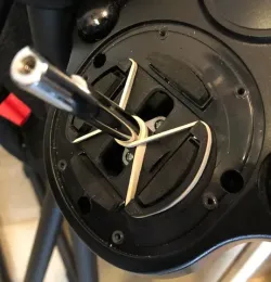 Logitech G27 / G29 hidden sequential and/or handbrake mod