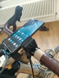 OnePlus 6 handlebar mount