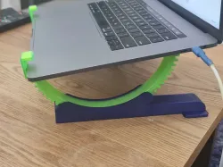 Cog Laptop Stand - Adjustable angle