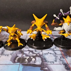 Abra / Kadabra / Alakazam / Mega Alakazam (Pokemon 35mm True Scale Series)
