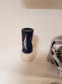 Deo Headstand
