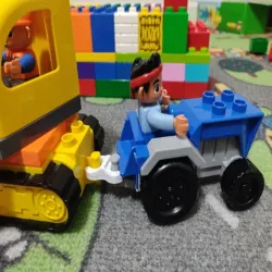 Lego Duplo cars coupler