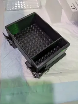 Solvent reservoir - high recovery
