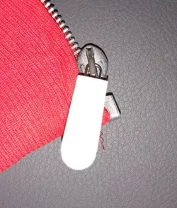 Zipper Pull