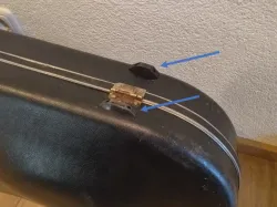 Feet for music case