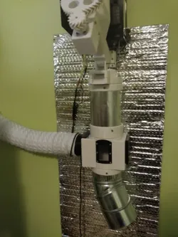Filastruder fume extraction enclosure