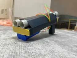 Happy gun of Shinzo Abe & DIY toy of Yamagami Tetsuya