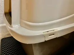 Litter Box Latch