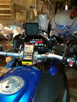 motorbike smartphone holder including magnetic charging