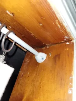 Tension rod support