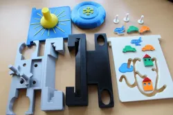 Držák a hry do auta / Holder and toys into car