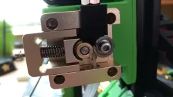 Bowden / teflon tube retainer (ninjaflex guide)