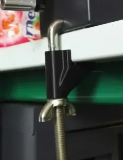 Cale Etau de Serrage Pour Table avec fichier fusion 360
