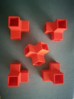 coins pour cube en bois -  wooden structure coins