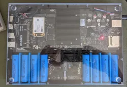 MNT Reform Battery Bracket