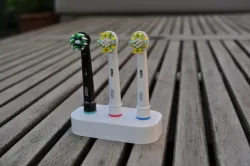OralB Toothbrush head stand