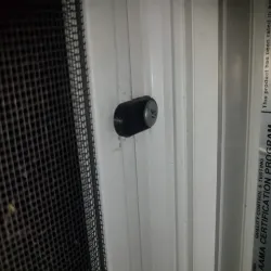 Window Screen Clip