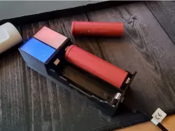 Crude Li-ion 18650 charger