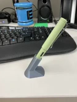 Lamy Safari Pen Stand