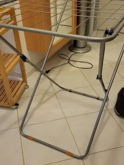 Laundry rack foot