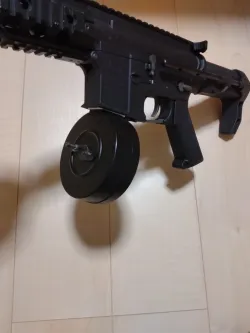 MP5 drum magazine　M4 MAG adapter