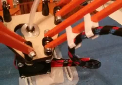 Deltaprintr Strud clamp