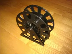 Yet another spool holder