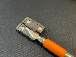 Fiskars detail knife magnetic tip protector