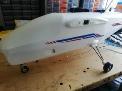 Landinggear AtomRC Killer Whale