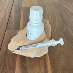 medicine + oral syringe holder