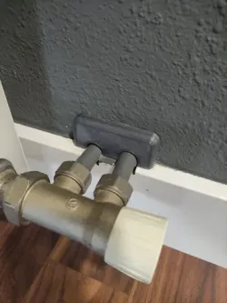3008_Heating pipe trim.