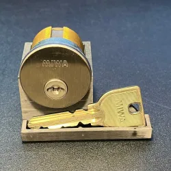 Miwa Lock Display Stand