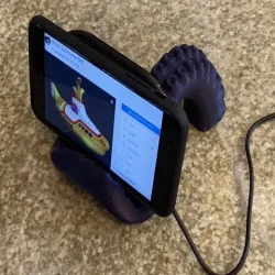 Qi Wireless Octopus Tentacle Phone Stand with Pockets for Magnets