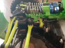 Stiffer center plate and steering bracket