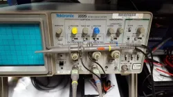 Tektronix 2225 Oscilloscope control knob