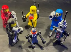 Mega-sized Lego-like Classic Space Mini-Figures