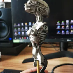 ALIEN-H.R. GIGER-GIGER-GIGER BAR STATUE
