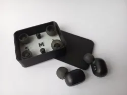 Headphone tips organizer box
