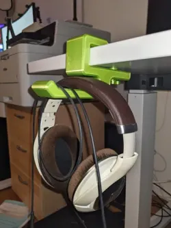 Headphones holder for my desk